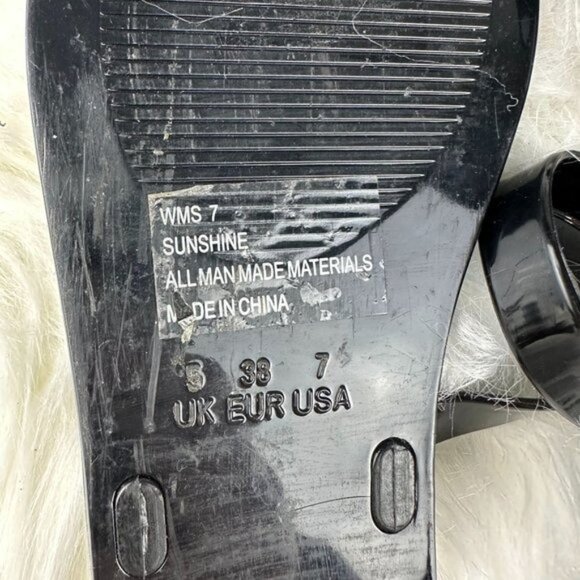 Dolce Vita Sunshine Flat Sandals in Black - Picture 3 of 4